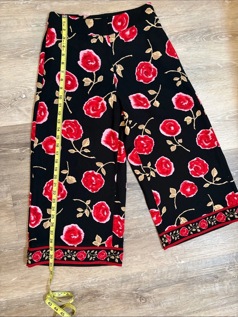kate spade New York Rose Cropped Black Wide-Leg Pants with Red/Pink Rose Print